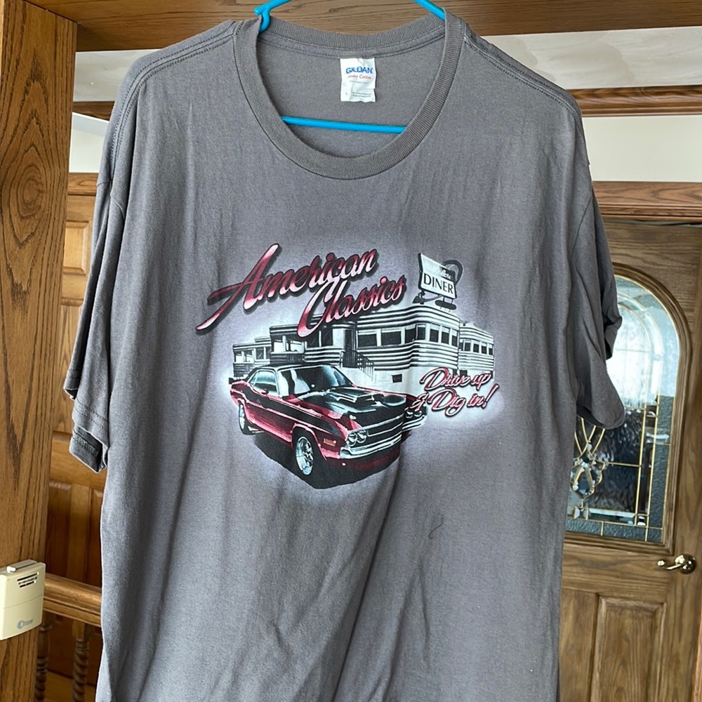 Men’s American, classic T-shirt sz Large!